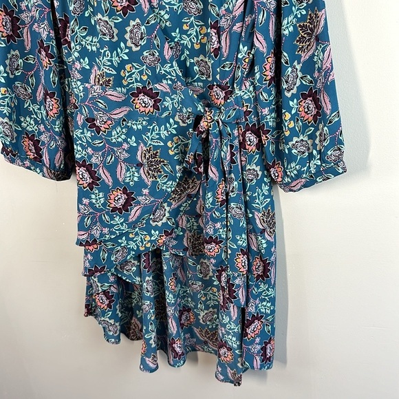 Torrid Floral Blue Georgette Wrap Tunic Blouse Size 0 - Picture 7 of 16